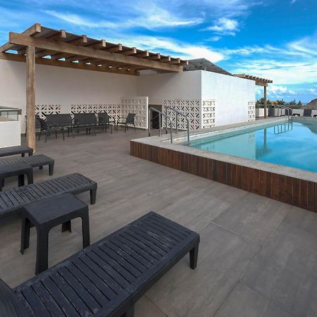 La Poza Suites Isla Mujeres Exteriör bild