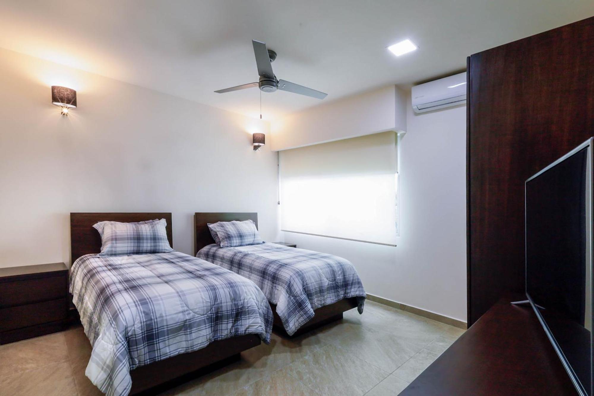 La Poza Suites Isla Mujeres Exteriör bild